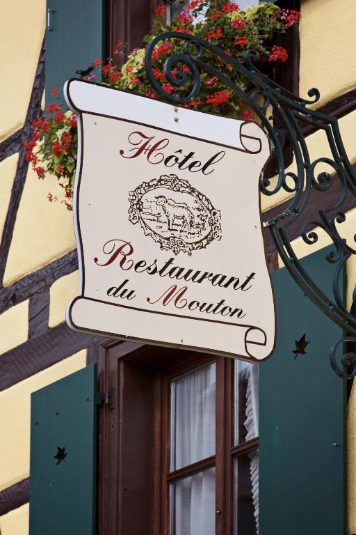 Logis Hotel-Restaurant Du Mouton Ribeauvillé Buitenkant foto